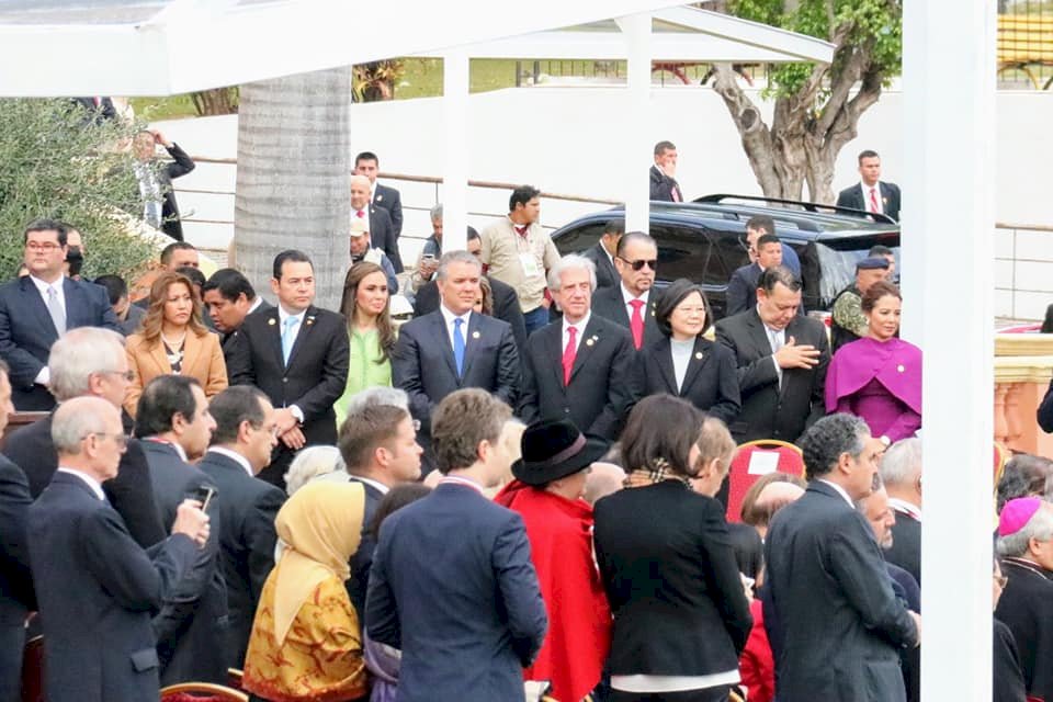 蔡總統出席巴國總統就職典禮 與6國元首同台