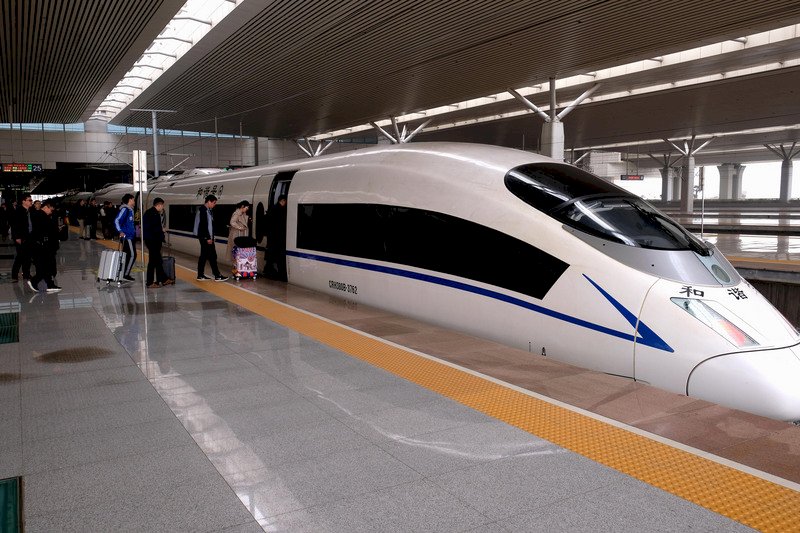 18個鐵路局12個虧損 中國高鐵經營惹關注