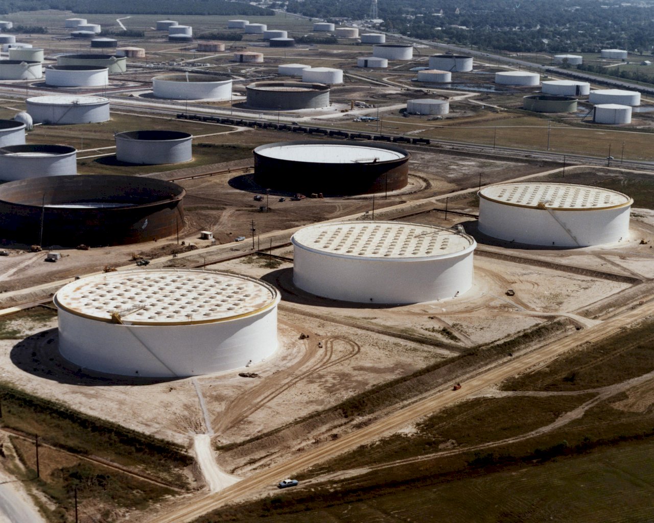 遏制油價 拜登政府將釋出1500萬桶戰備儲油