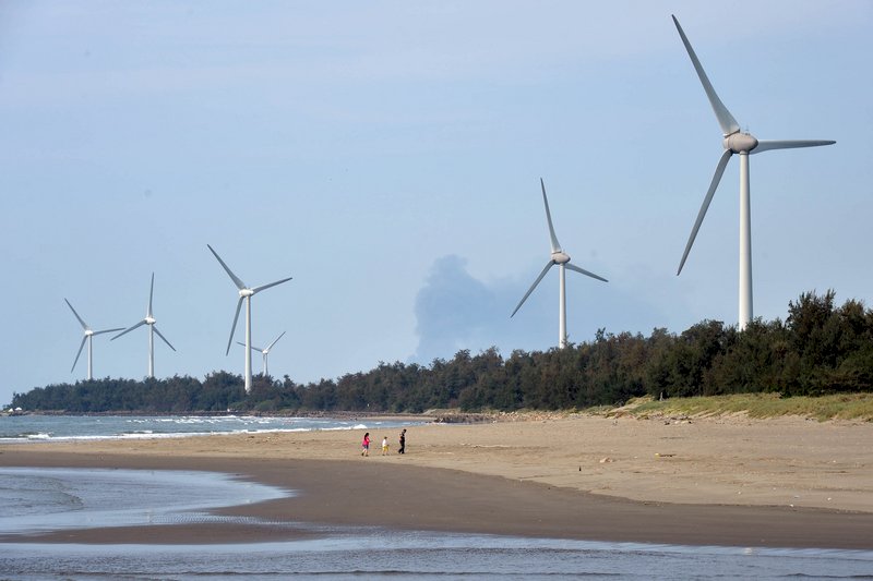 風力發電機廢棄葉片 如何回收成環境難題