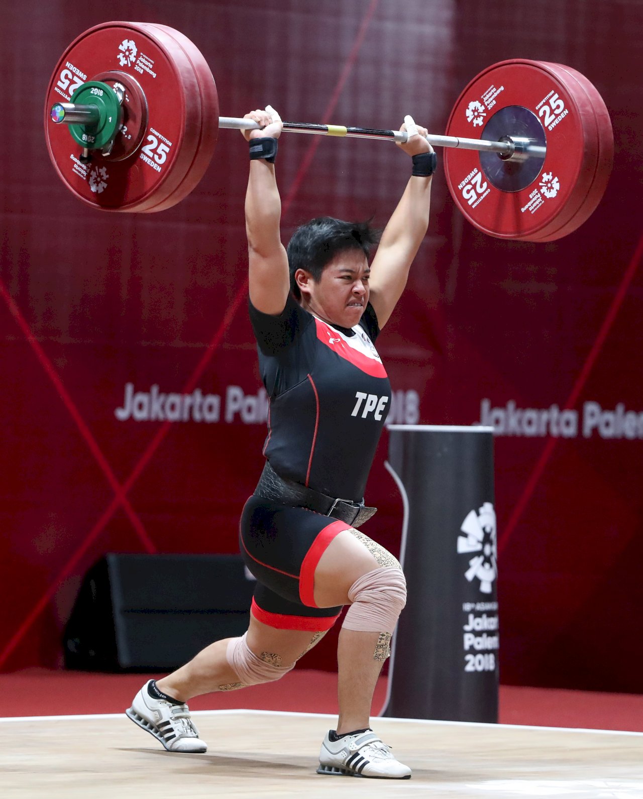 印尼亞運/舉重女子69公斤級 洪萬庭摘銀