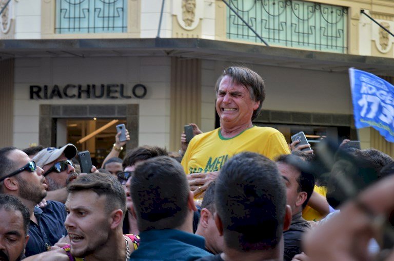 波索納洛大難不死 巴西總統選舉民調領先