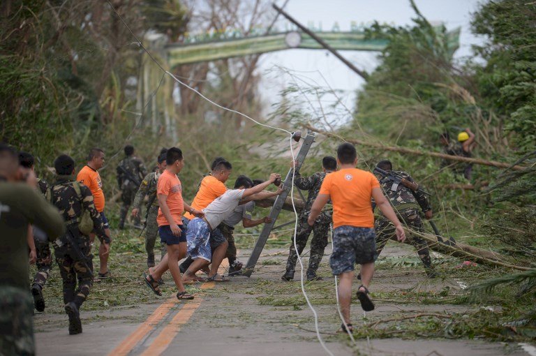 山竹颱風襲菲釀3死 危險尚未遠離