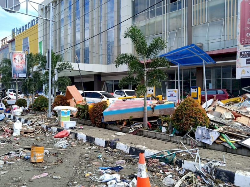印尼集體掩埋強震死者遺體 以免散播疾病