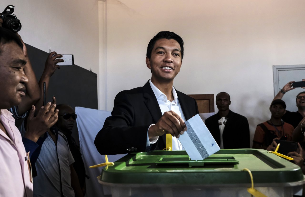 馬達加斯加總統決選 兩方候選人都宣稱獲勝