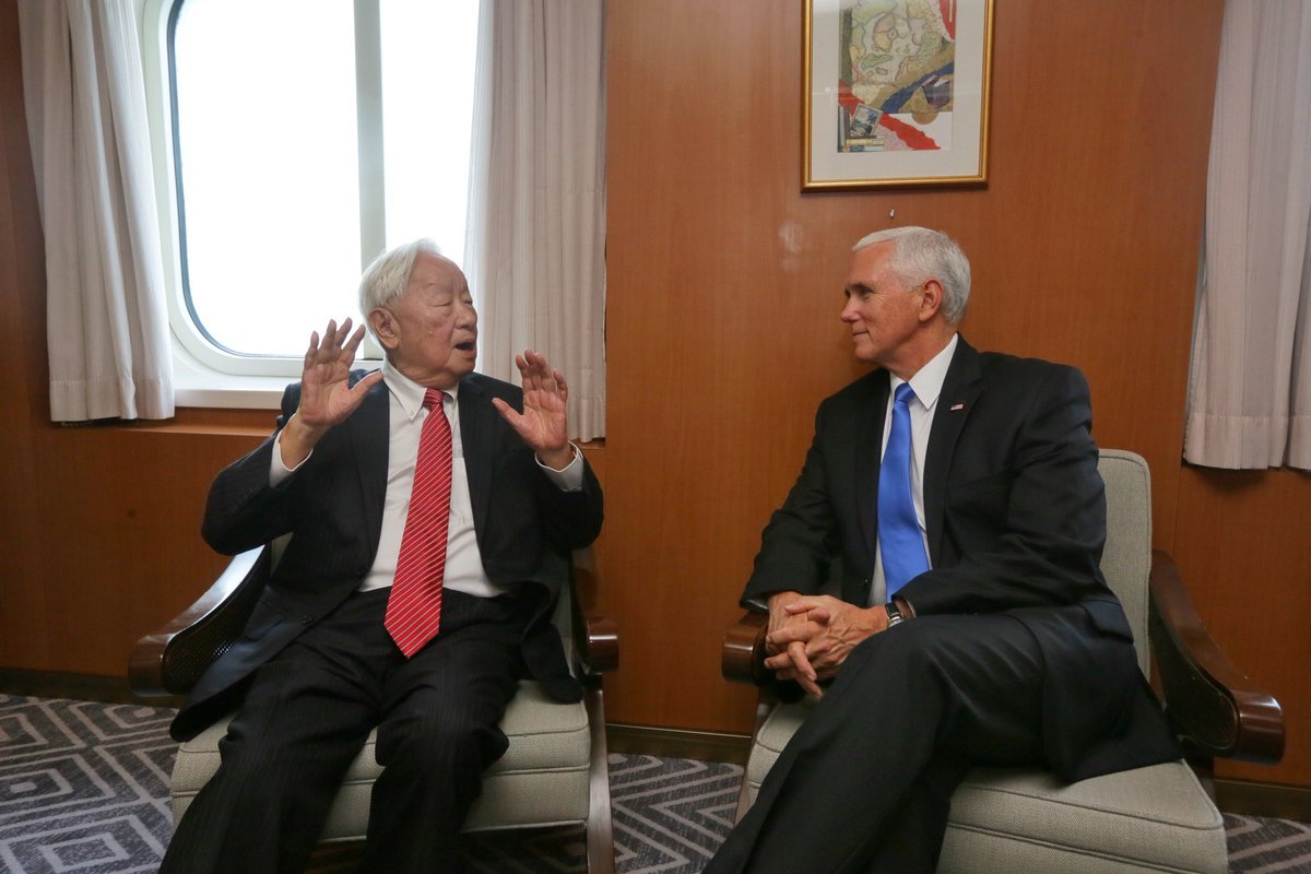 張忠謀與彭斯APEC雙邊會談 將強化區域連結