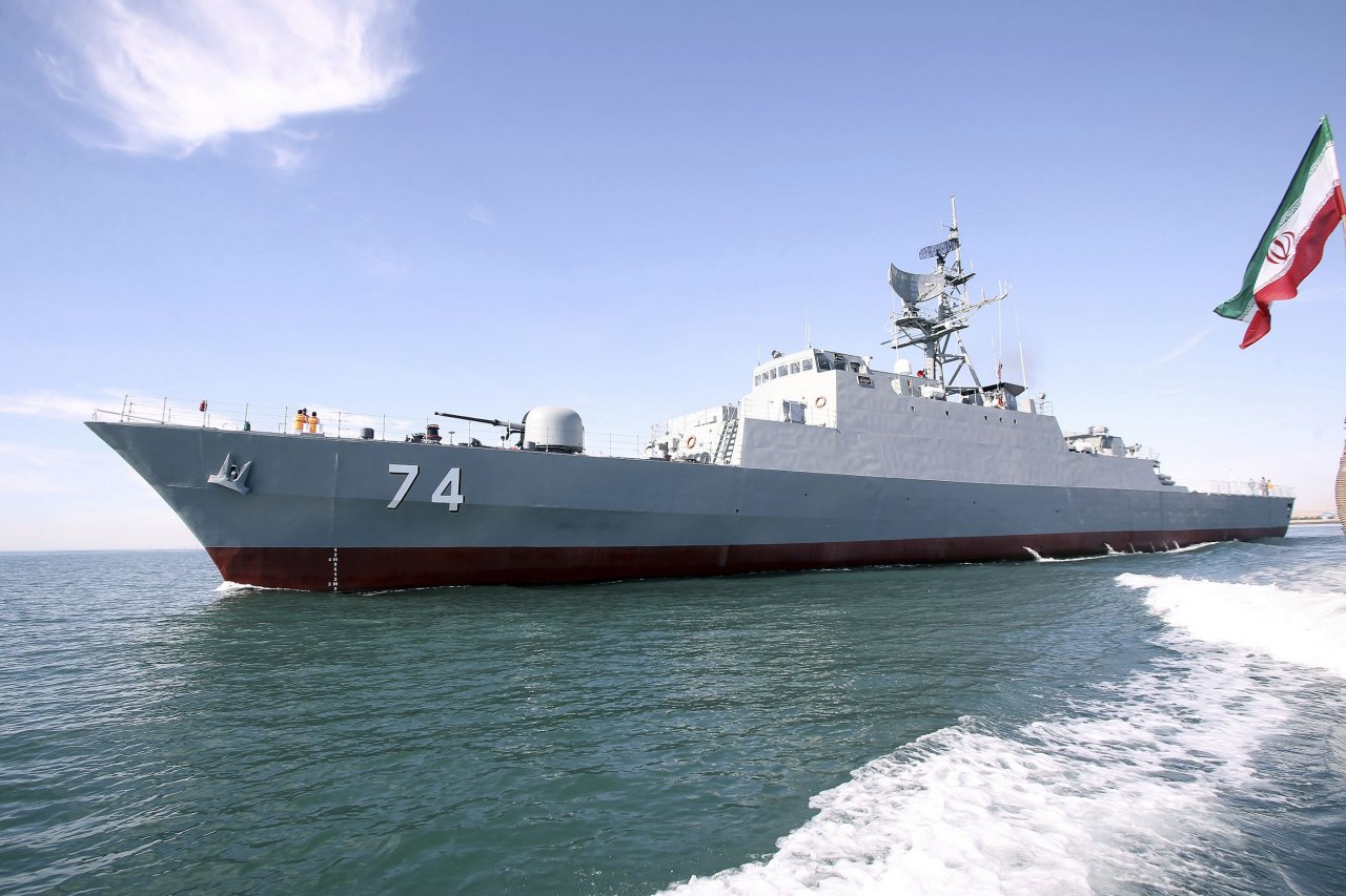 美伊緊張情勢升高 德黑蘭啟用自製匿蹤驅逐艦