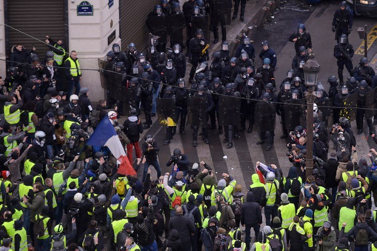 巴黎黃背心示威再起  59人遭警逮捕