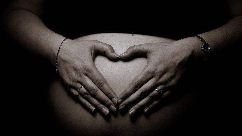 產下死胎卻頻接嬰兒廣告 美婦女批社群媒體