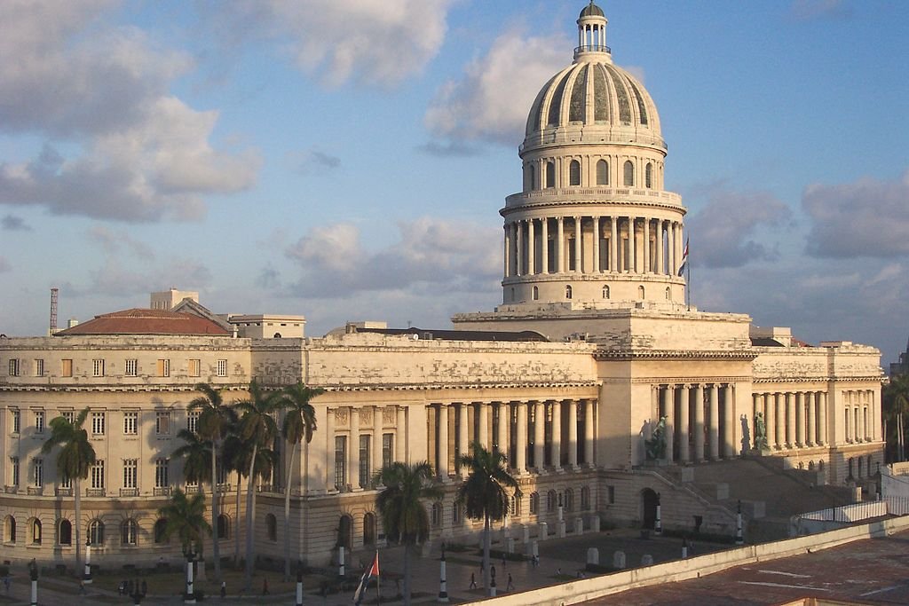 古巴新憲法草案過關 明年將付諸公投