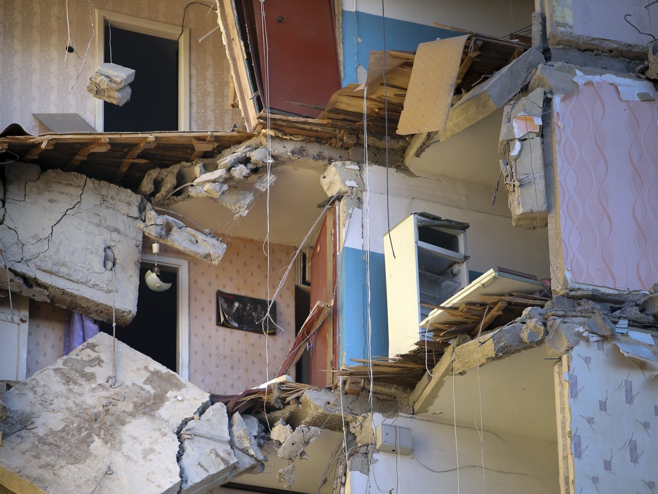 俄鋼城公寓大樓爆炸案 增至37死
