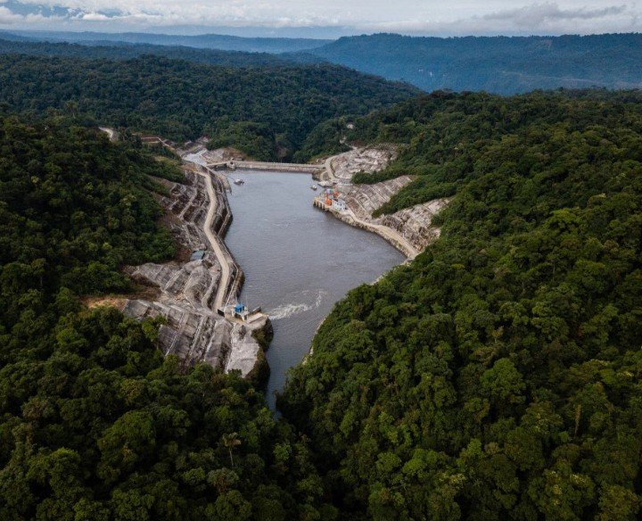 中國以脫貧誘餌建設大壩 奪取厄瓜多8成石油資源