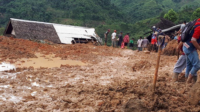 印尼南蘇拉威西省土石流與洪水 15人死亡