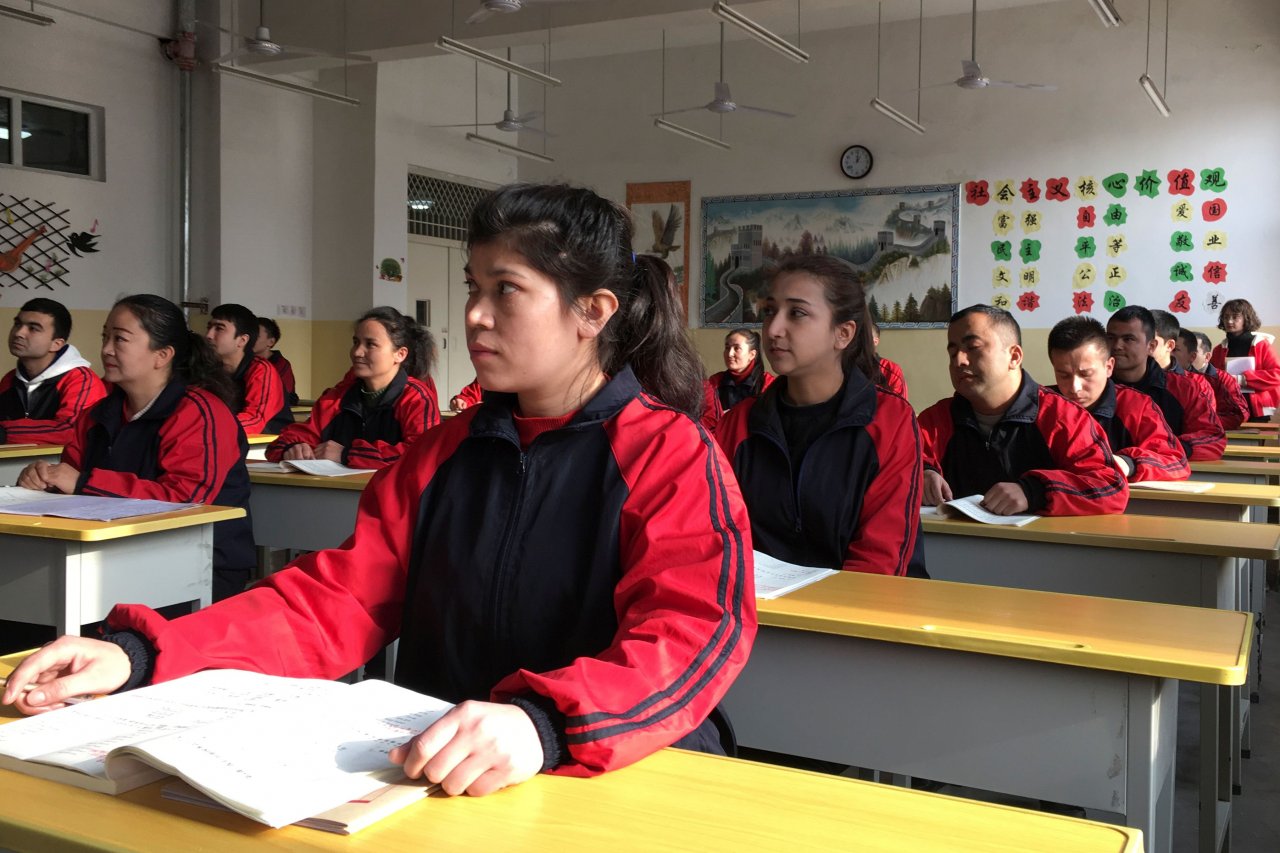 自由之家報告 批評中國設新疆再教育營