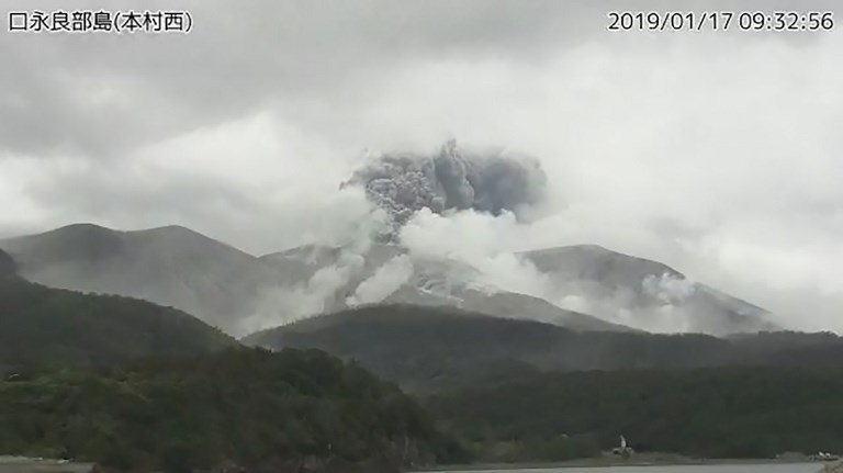 日本口永良部島火山爆發 持續警戒中