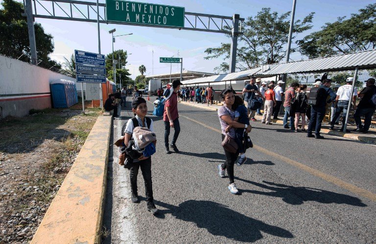 移民大車隊跨越邊界 墨西哥扣押2千多人