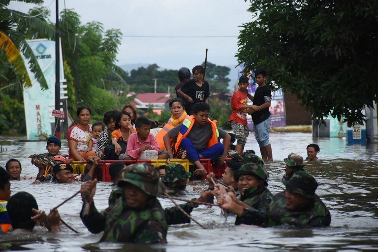 印尼洪水山崩 死亡人數攀升至59
