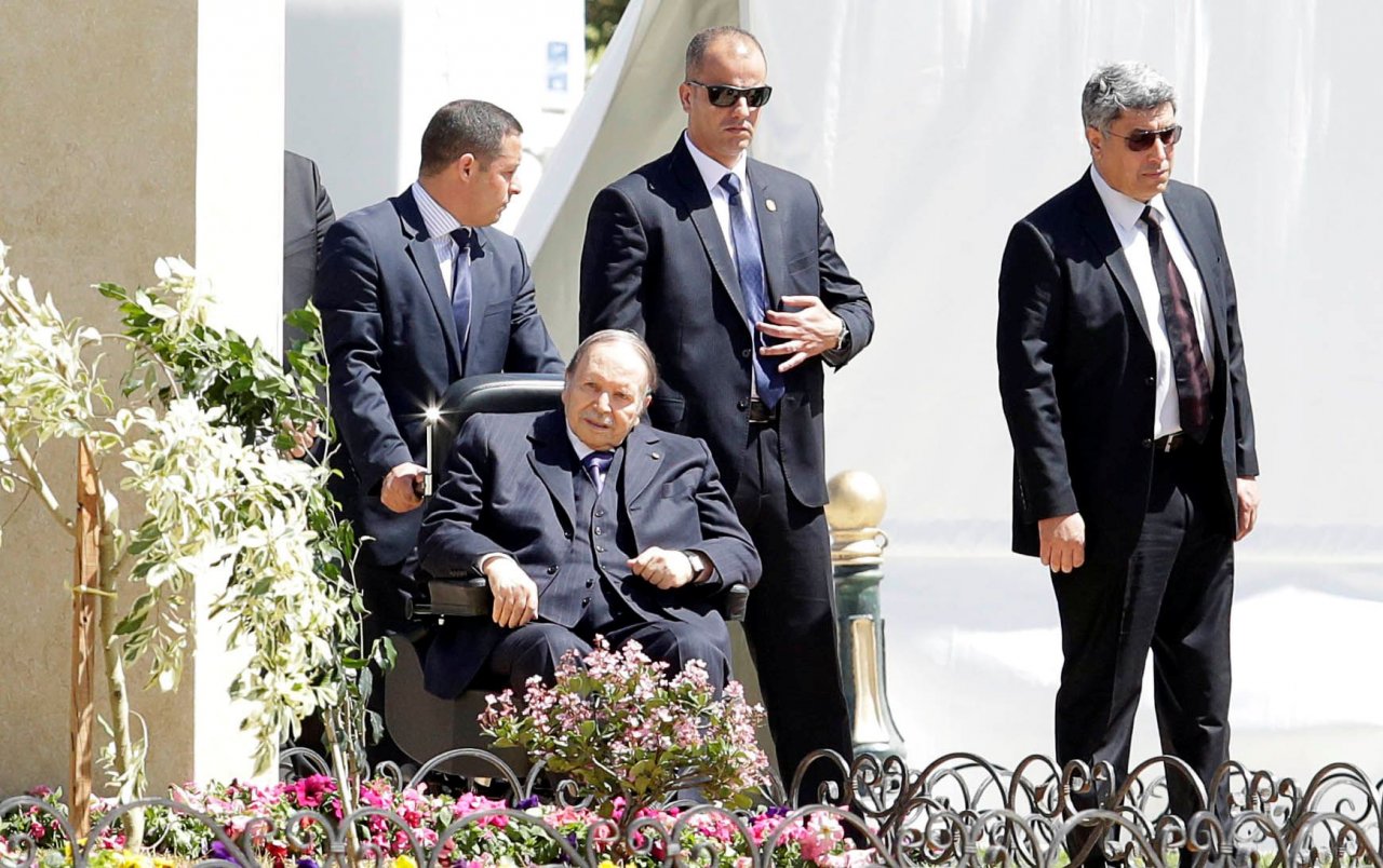 無視民眾抗議 阿爾及利亞總統提交文件尋求5連任