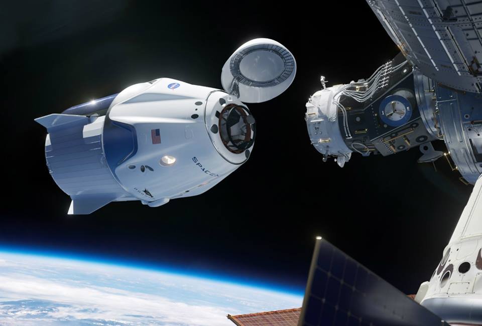 順利接合 新型飛龍號太空船停靠國際太空站
