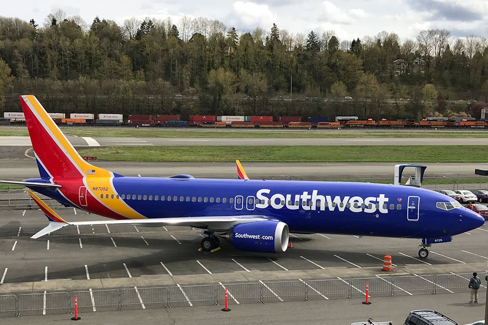 控波音謊稱737MAX適航 西南航空機師提告