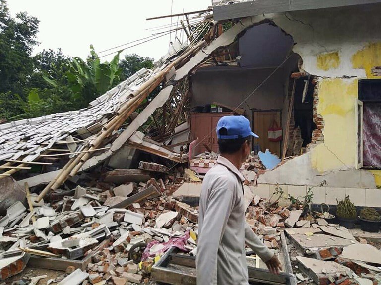 印尼龍目島地震山崩 大馬媒體高層罹難