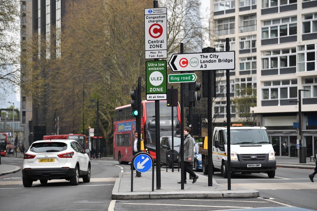 倫敦實施更嚴格空汙管制 舊車進市中心額外收費