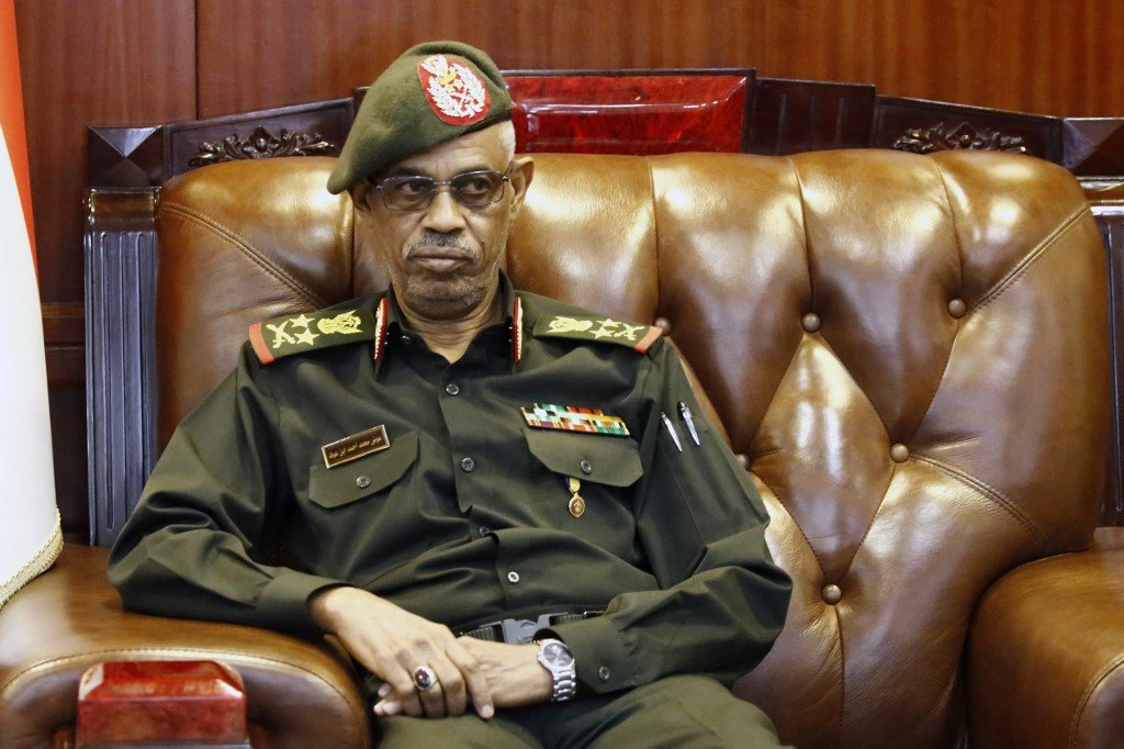 蘇丹過渡領導人上任1天就辭職 軍方強調非政變