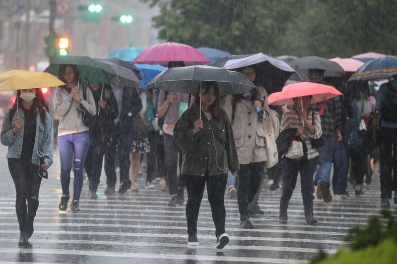 豪雨襲台 北北基桃發布淹水警戒