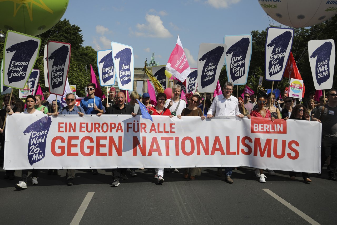 不要民族主義！極右風潮襲歐德國萬人示威