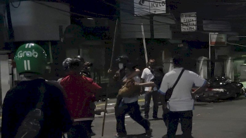 雅加達選後動盪逮257人 佐科威：不容煽動暴亂