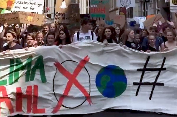籲遏止全球暖化 歐洲青年示威