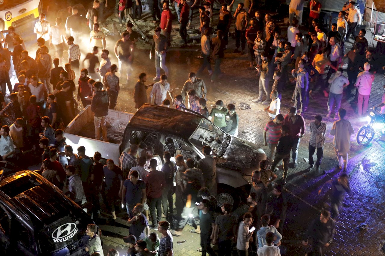 敘利亞西北部汽車炸彈自殺攻擊 至少14死