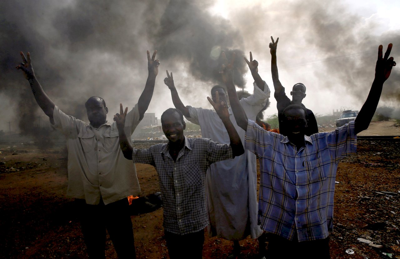 蘇丹將現百萬人示威 軍方嚴陣以待