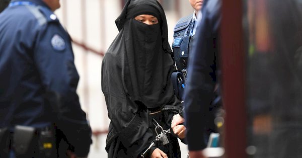 仿IS攻擊澳洲寄宿主人 孟加拉女留學生被判42年徒刑