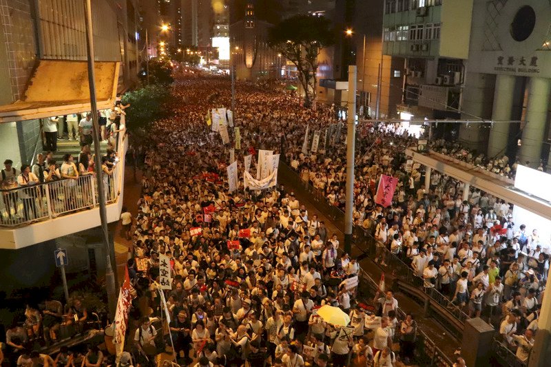 香港反送中遊行 警方：15.3萬人參加