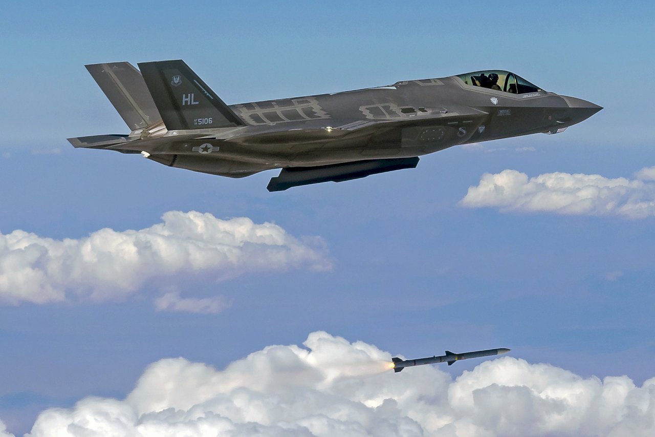 美史最貴武器 五角大廈採購F-35戰機打9折