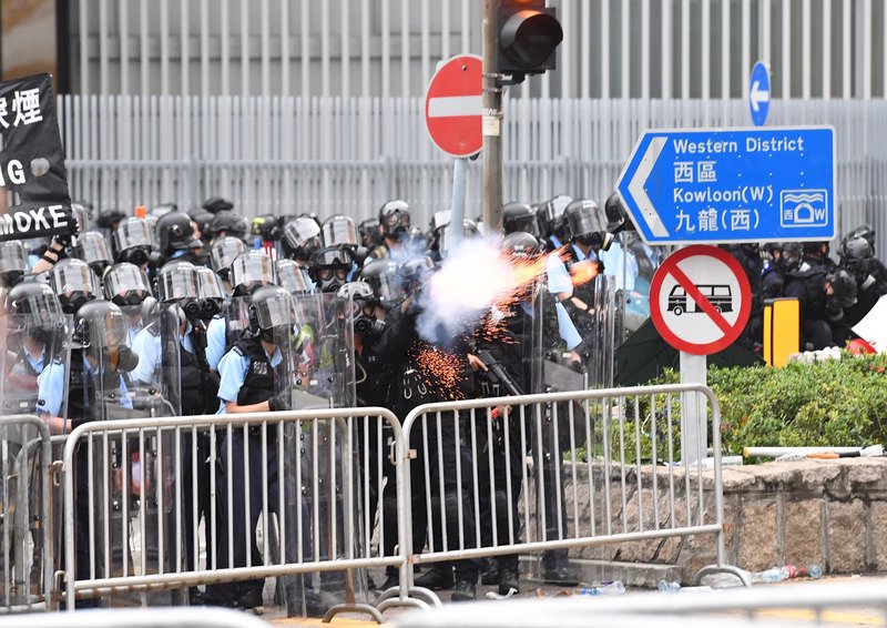 香港反送中延燒 政府總部今明關閉