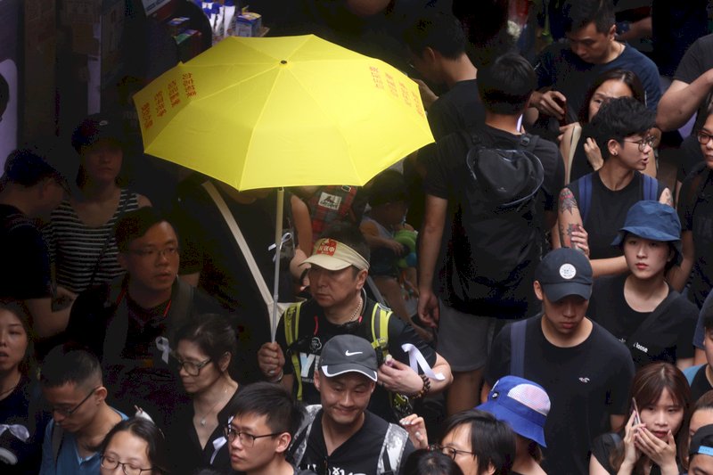 香港反送中 歐媒：雨傘是公民對抗當局盾牌
