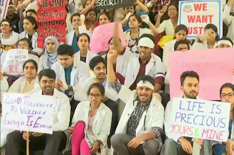 受夠了！ 數萬印度醫生罷工抗議醫療暴力