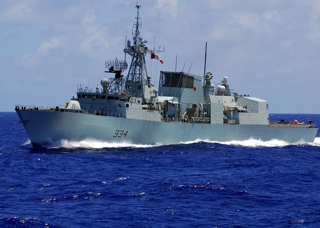東海遭騷擾 加拿大船艦被中國戰機緊盯