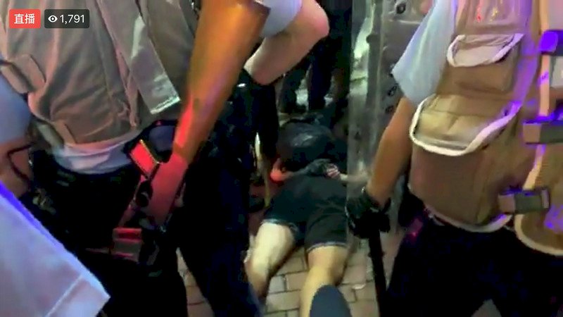 反送中九龍遊行 港警驅散行動拘捕5人