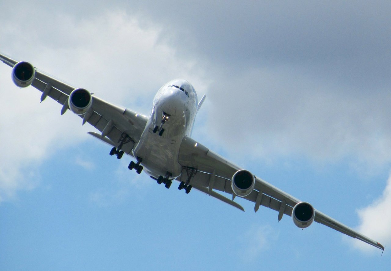 機翼可能有裂痕 空巴將通知檢查較老A380飛機