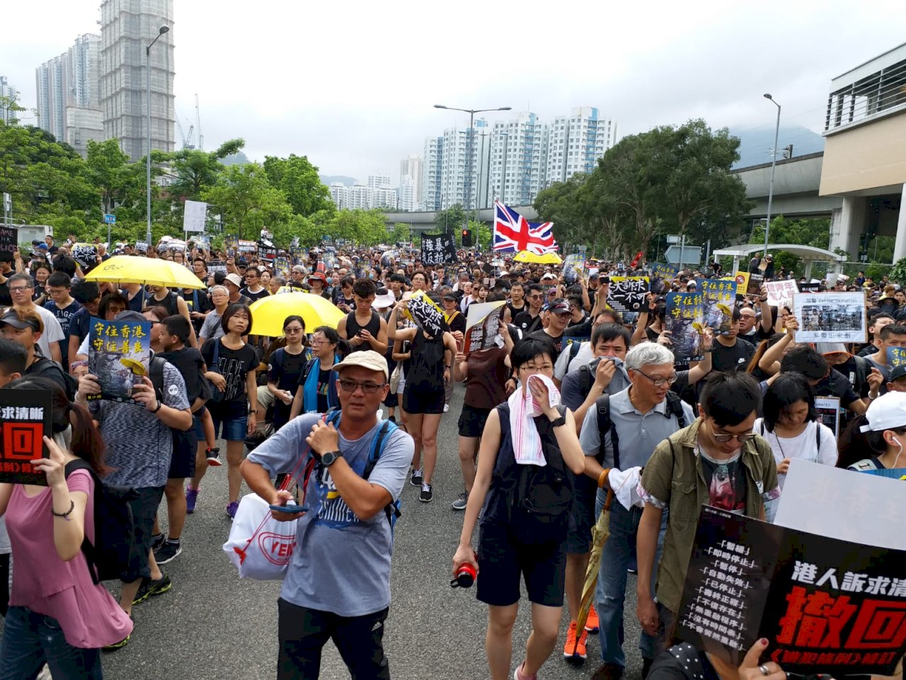 有香港建制派議員要求警方 暫停核准遊行