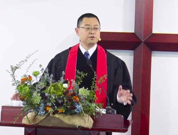 拒服中國宗教條例  秋雨教會牧師王怡被判刑9年