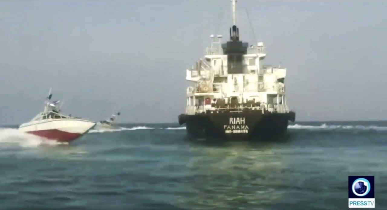 入伊朗水域原因不明 巴拿馬取消芮雅號油輪註冊