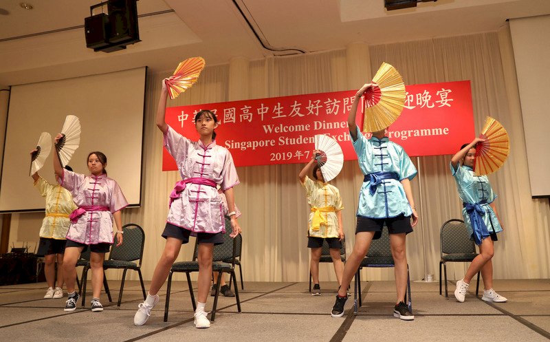 台灣高中生赴星交流 體驗多元文化社福政策