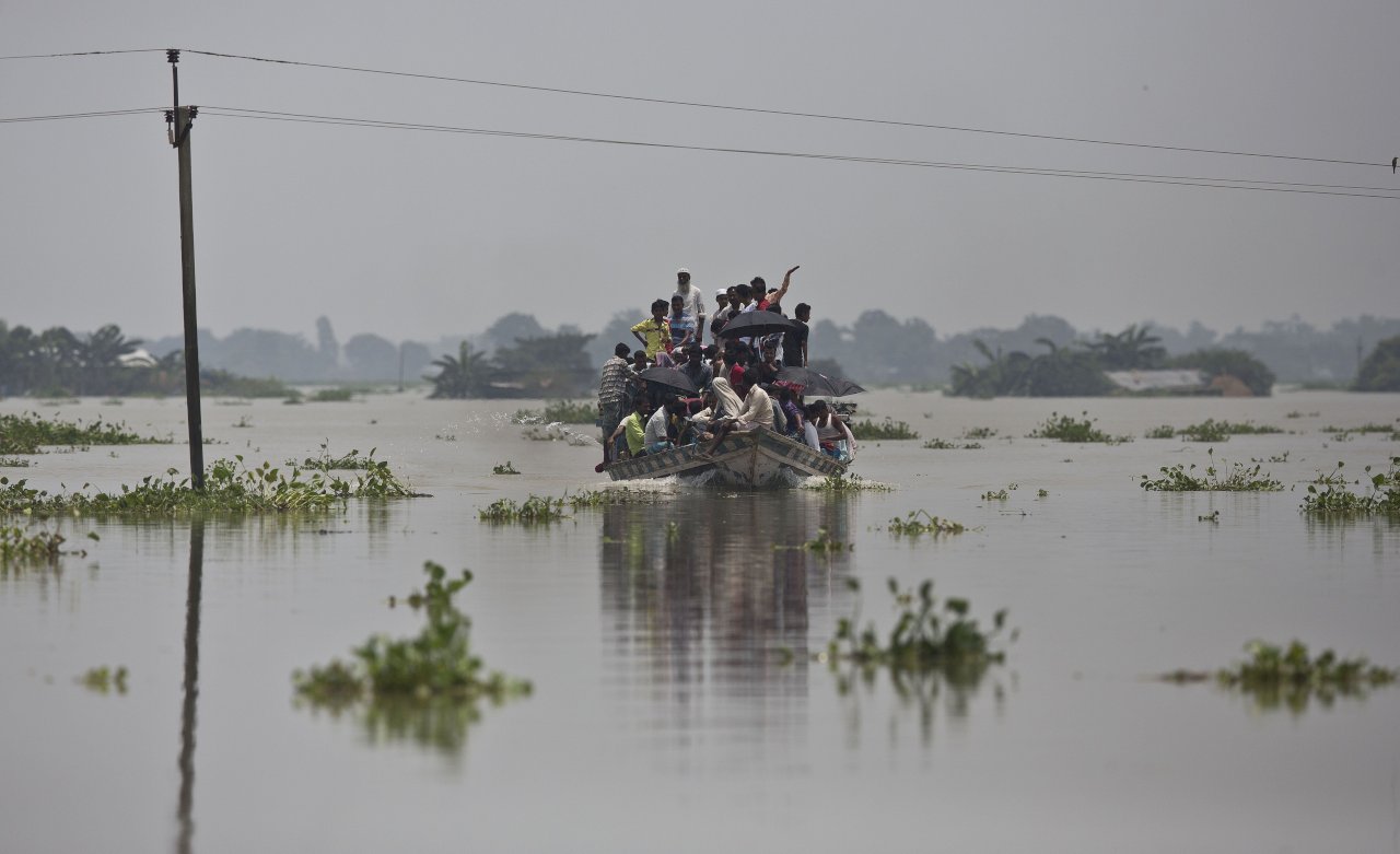 印度南部豪雨成災 洪水土石流至少22死