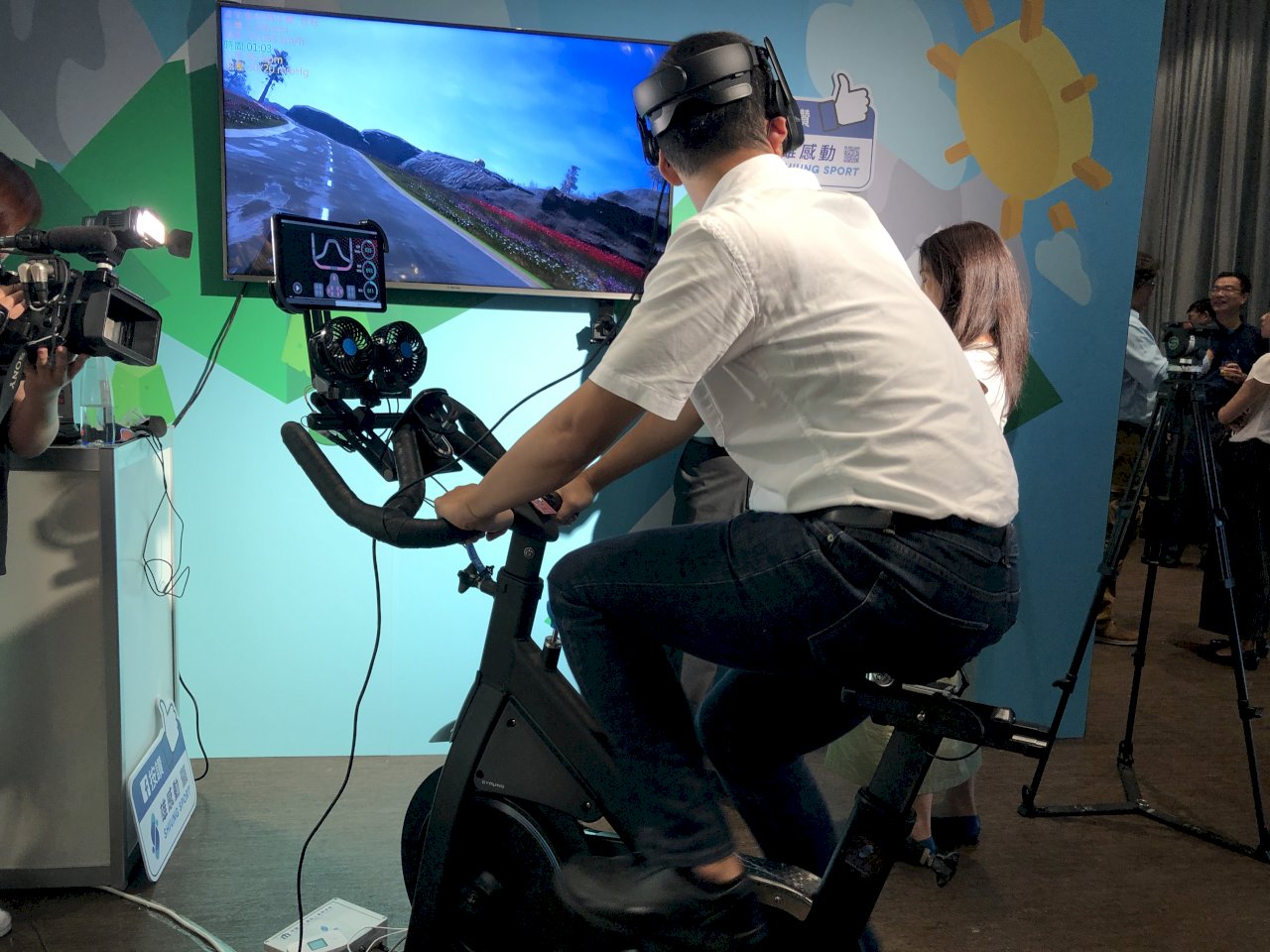 虛擬實境更進階 資策會VR飛輪帶你體驗環法自行車賽