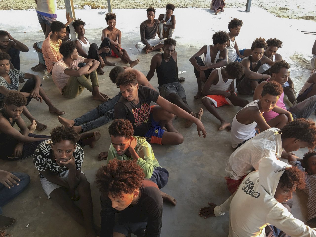 地中海今年最嚴重船難 已撈起62具移民屍體