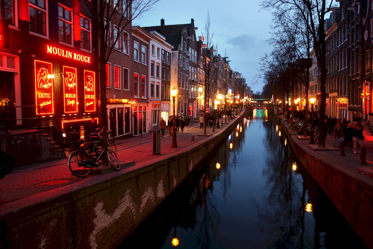 阿姆斯特丹擬將紅燈區遷至市郊 擺脫罪惡城市形象